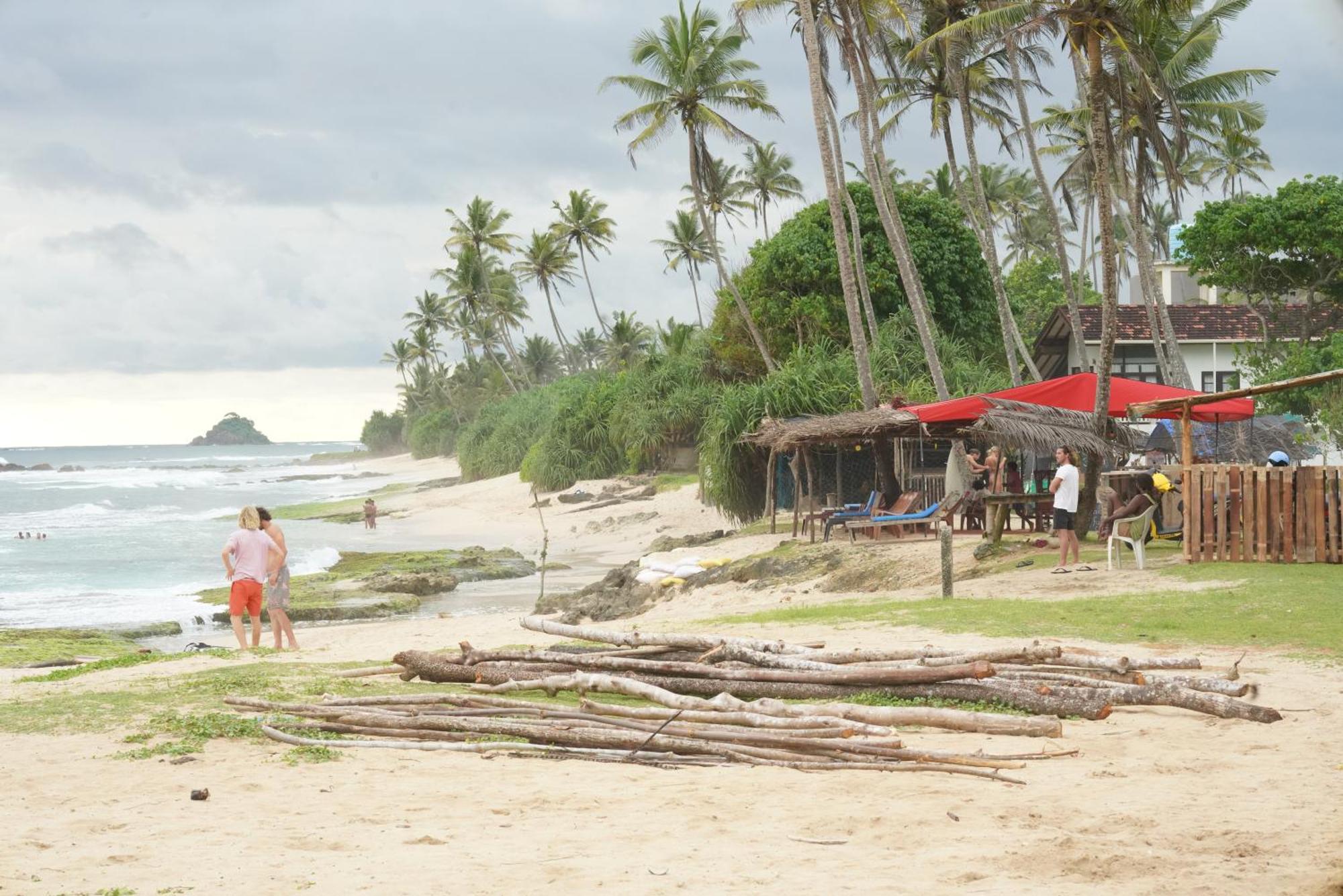 Surf Orchid Villa Weligama Bagian luar foto