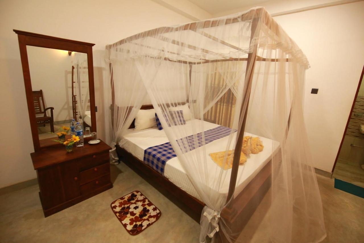 Surf Orchid Villa Weligama Bagian luar foto